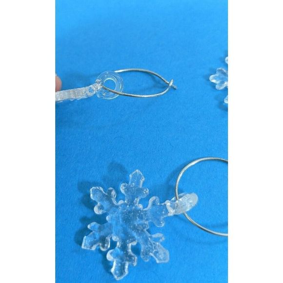 Snowflake Winter snow themed Wine glass Charms Set Of 4 - glass charms - Picture 5 of 8